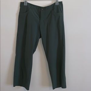 Women’s Patagonia Hiking Capri Pants ~ size S/M